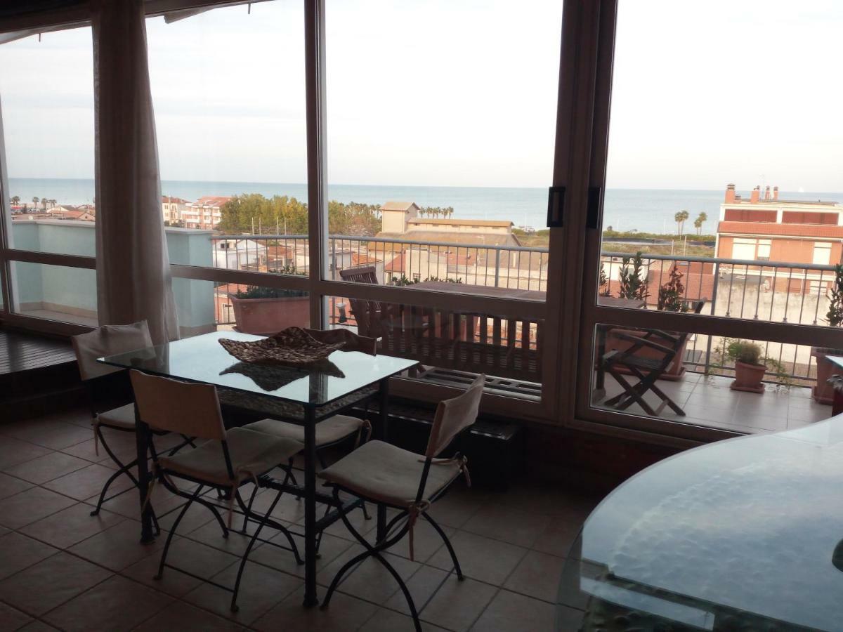 Sky Wellness Apartment Porto Sant'Elpidio Luaran gambar